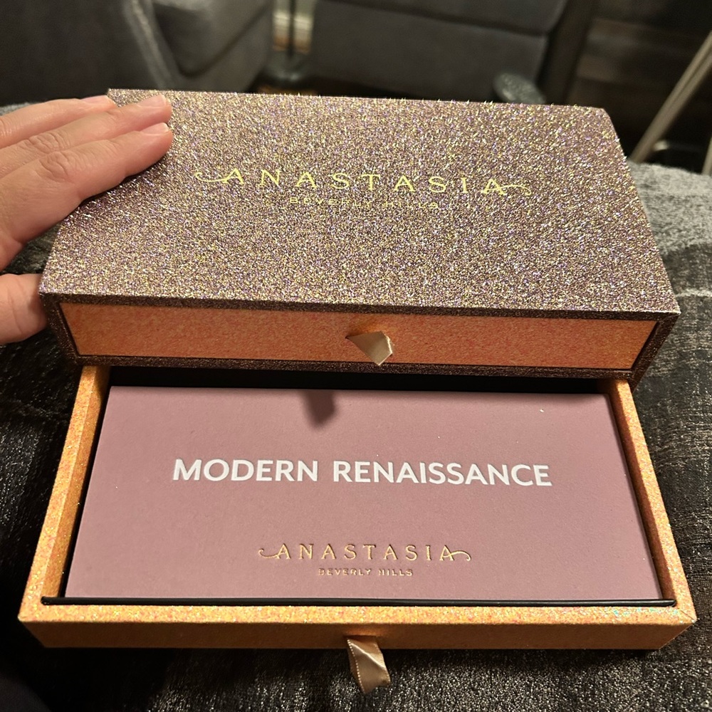 Anastasia Beverly Hills Vault